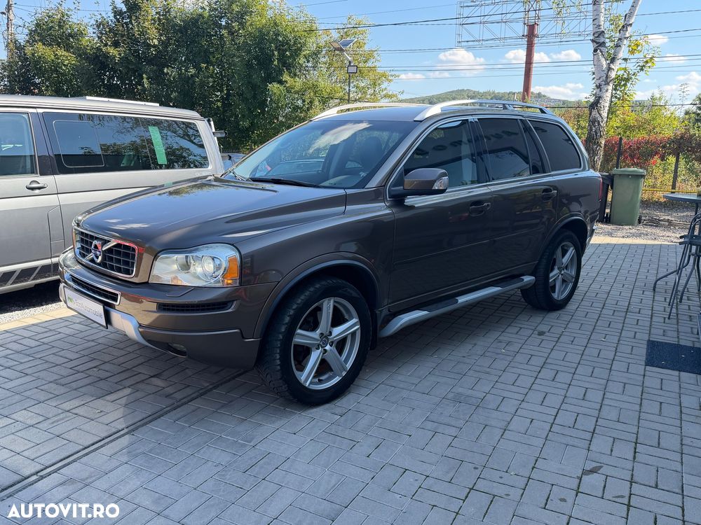 Volvo XC 90 D5 AWD Geartronic Momentum - 2