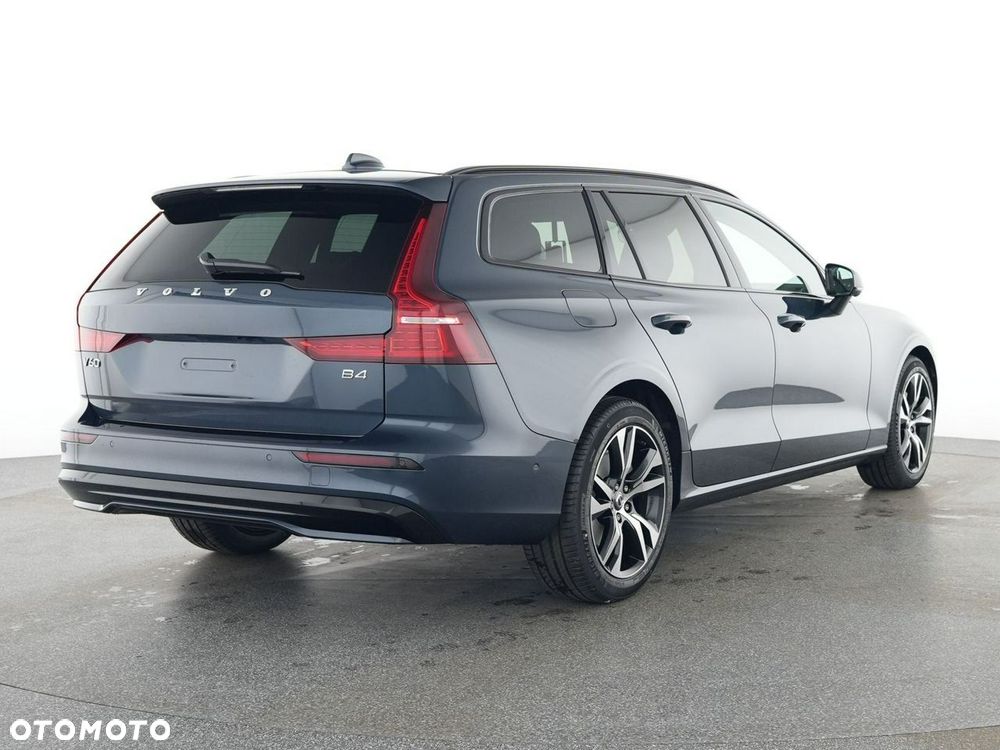 Volvo V60 B4 B DKG Plus Dark - 2