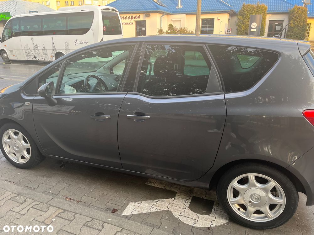 Opel Meriva 1.3 CDTI Essentia ecoFLEX - 13