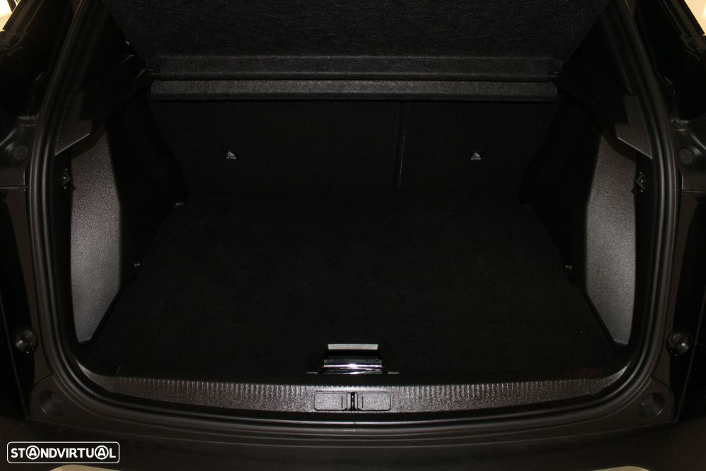 Peugeot e-2008 50 kWh Allure Pack - 6