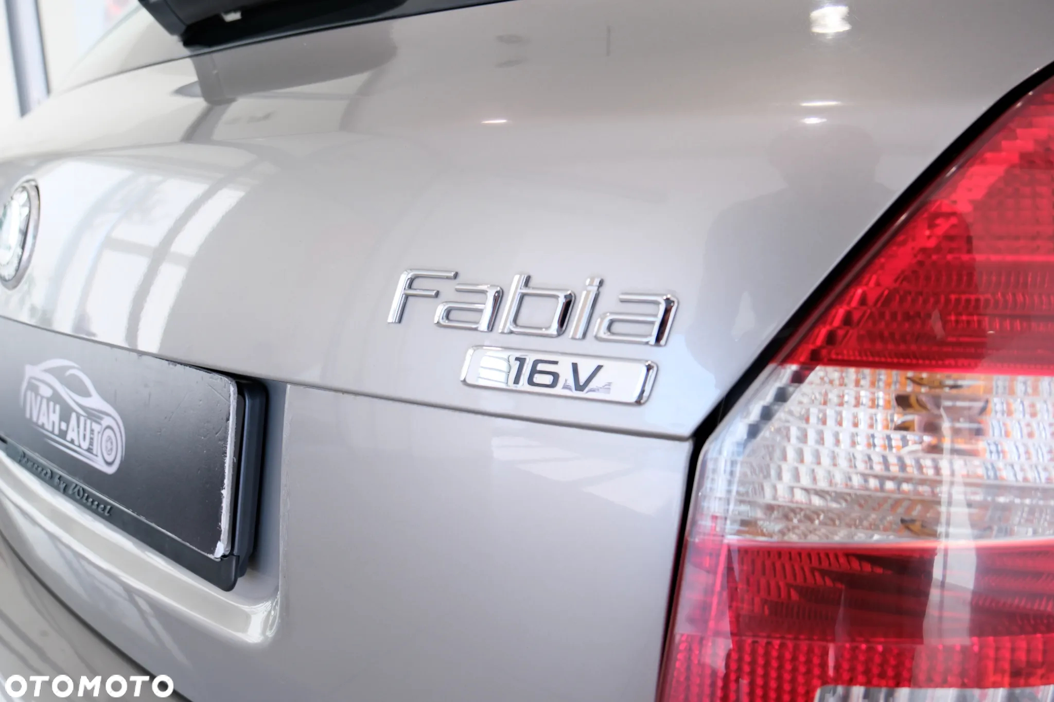 Skoda Fabia 1.4 16V Active - 14