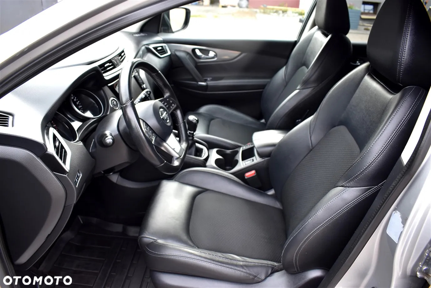 Nissan Qashqai 1.3 DIG-T ZAMA - 15