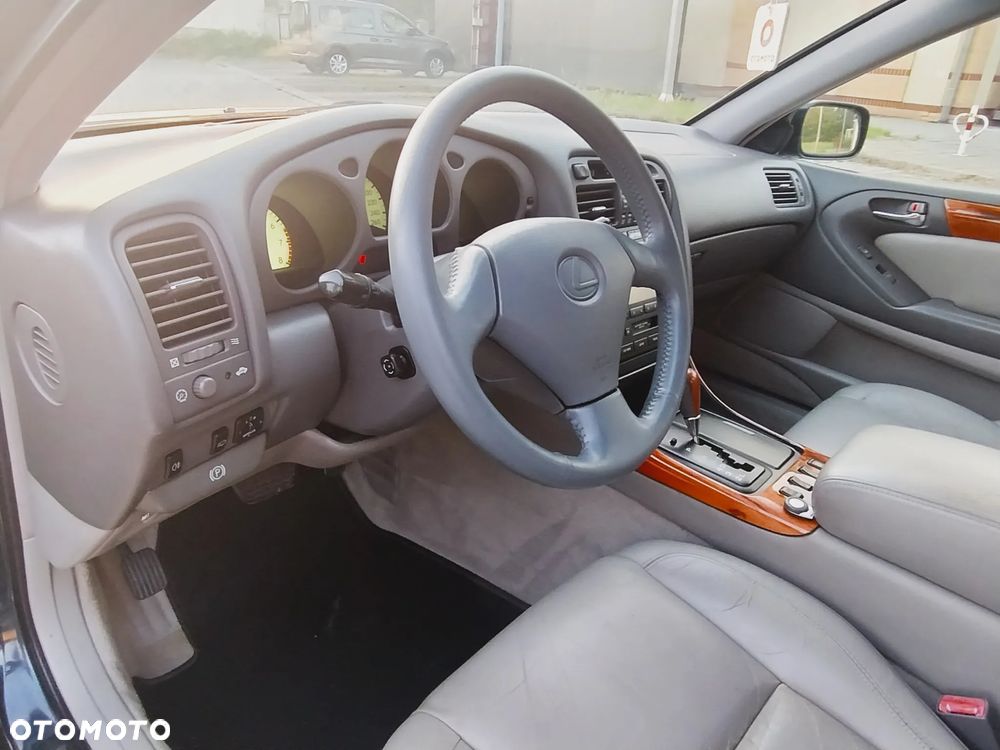 Lexus GS 300 - 11