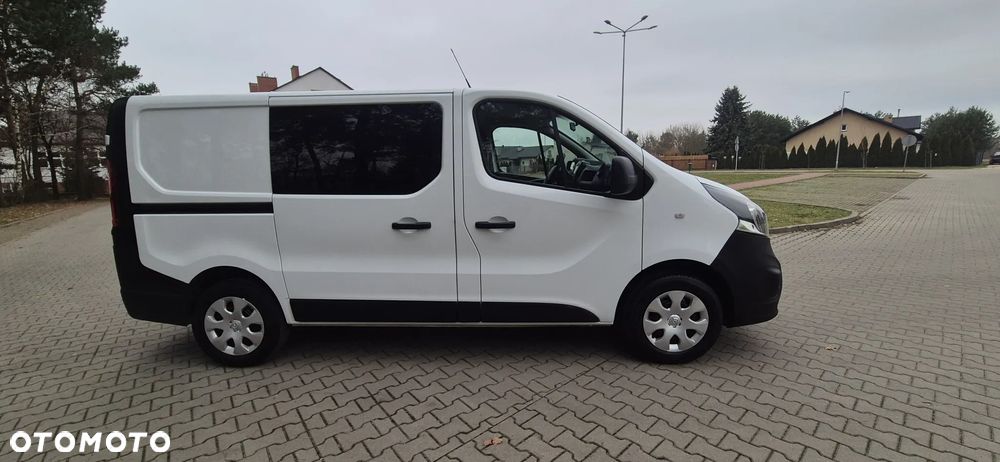 Opel Vivaro - 10