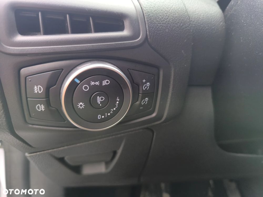 Ford Focus 1.5 EcoBlue Trend - 32