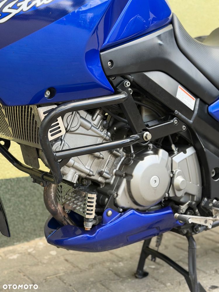 Suzuki DL - 28