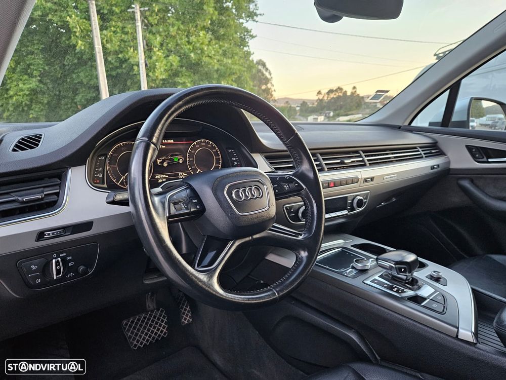 Audi Q7 - 7