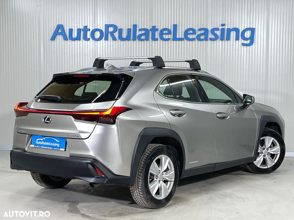 Lexus UX 250h Business Edition - 3