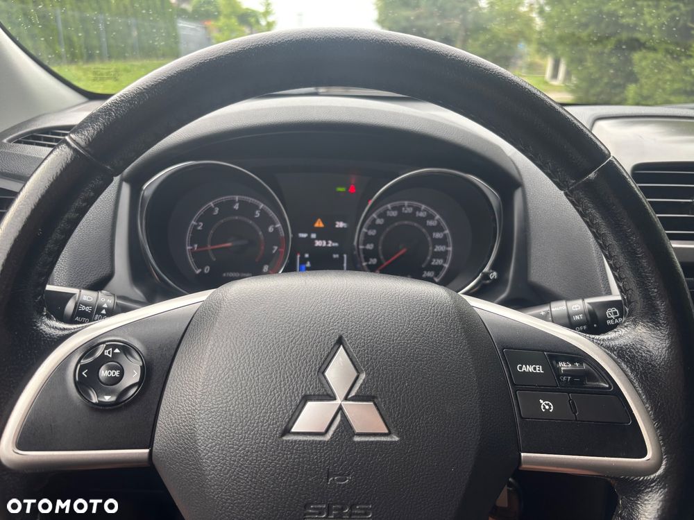 Mitsubishi ASX 1.6 Blue Sky Edition - 19