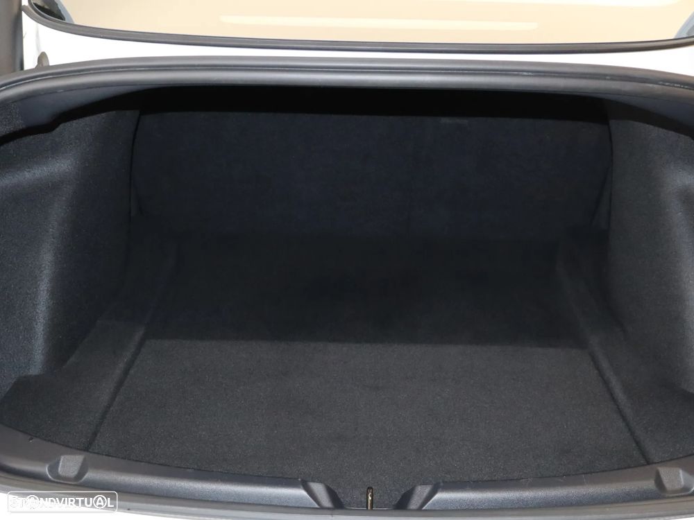 Tesla Model 3 Standard Range Plus RWD - 11