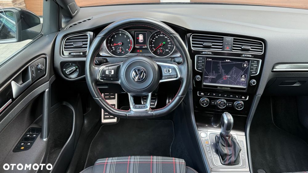 Volkswagen Golf 2.0 TSI BMT GTI Performance DSG - 24