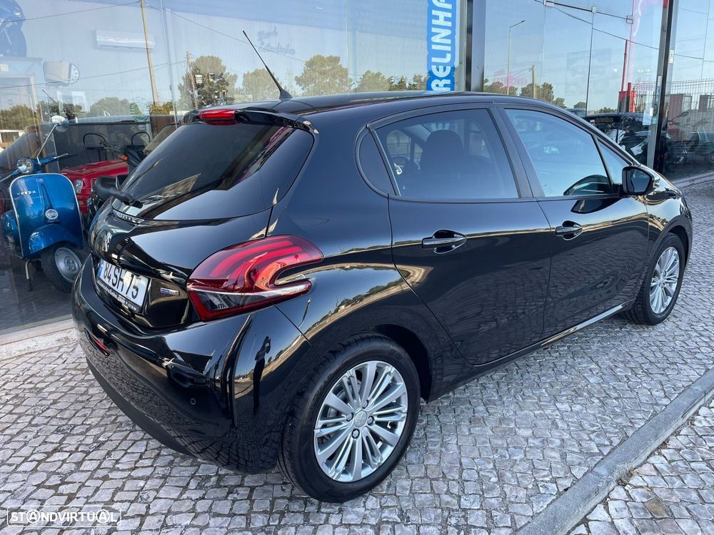Peugeot 208 1.2 PureTech Style - 3