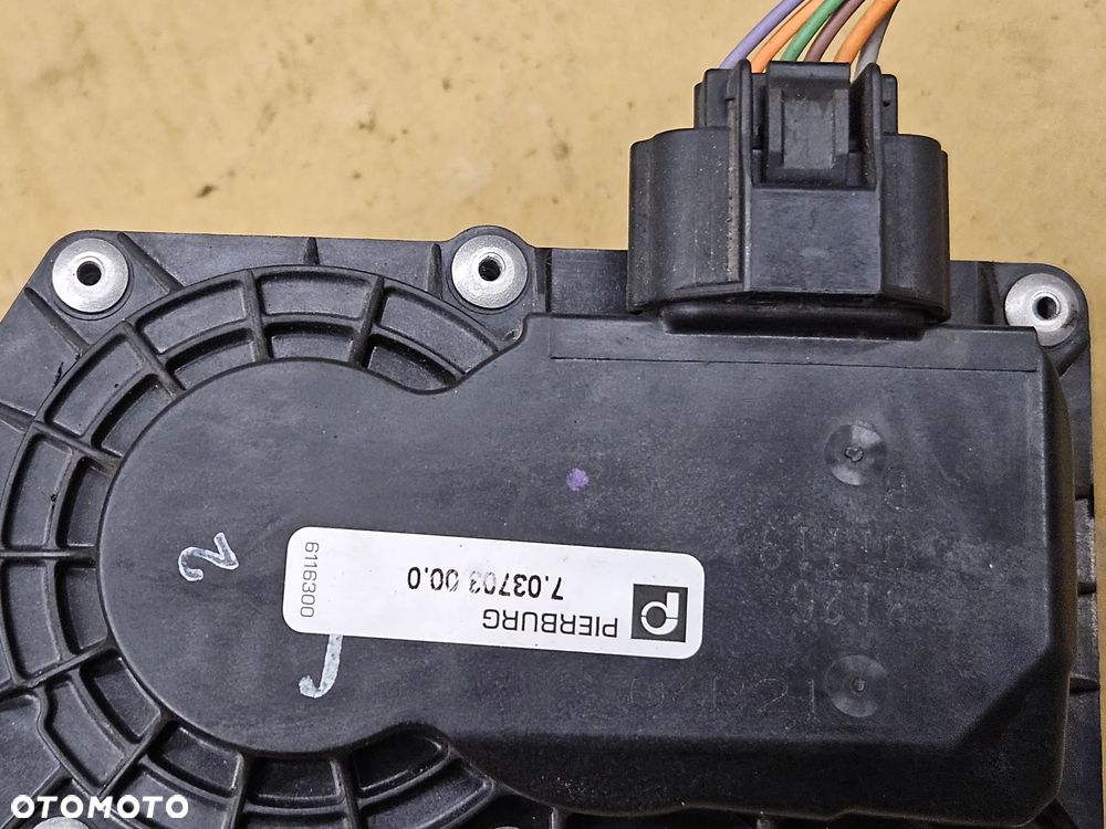 Renault Clio III 3 Modus Twingo 1.2 16V TCE 1.2 B przepustnica 8200578645   161202859R - 2