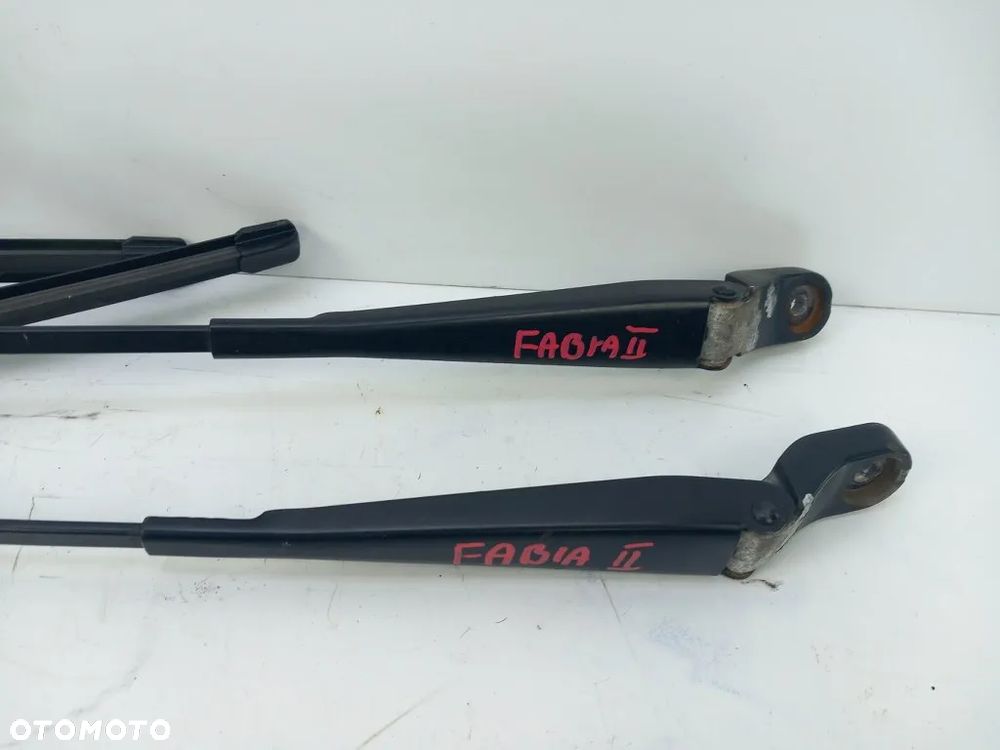 Ramię Wycieraczki Przód Lewe Prawe Skoda Fabia II 2013r 5J1955409B - 2