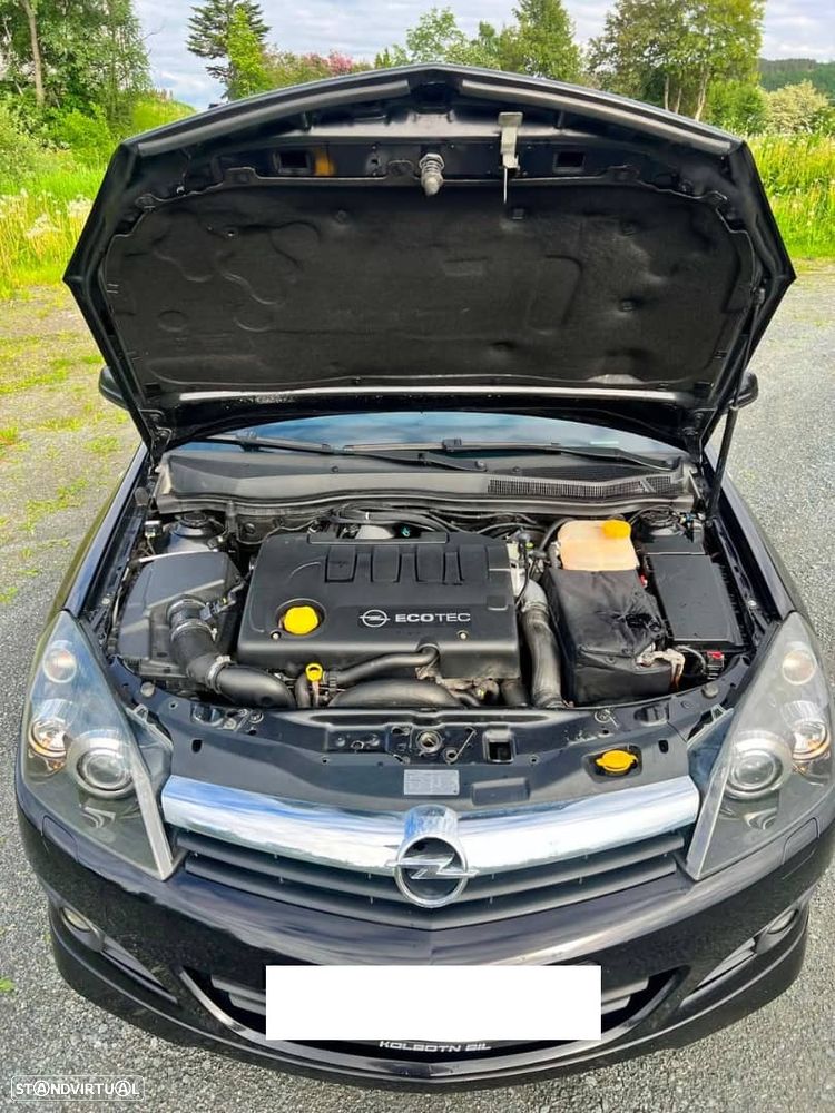 Opel Astra GTC - 4