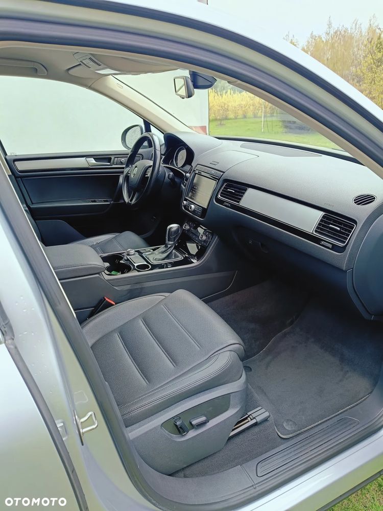 Volkswagen Touareg - 14