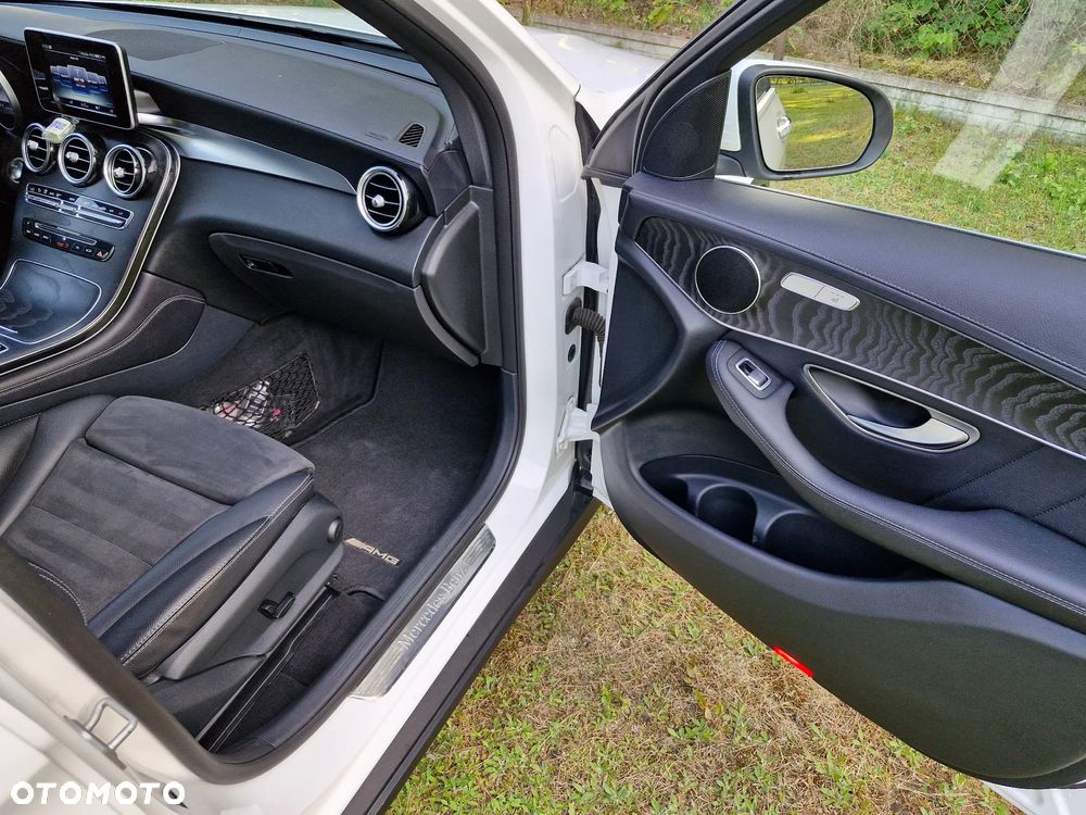 Mercedes-Benz GLC - 13