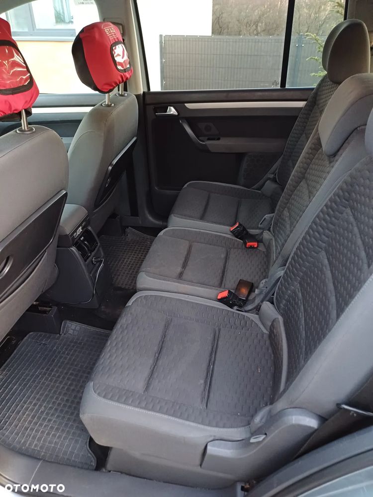 Volkswagen Touran 2.0 TDI DSG Highline - 13