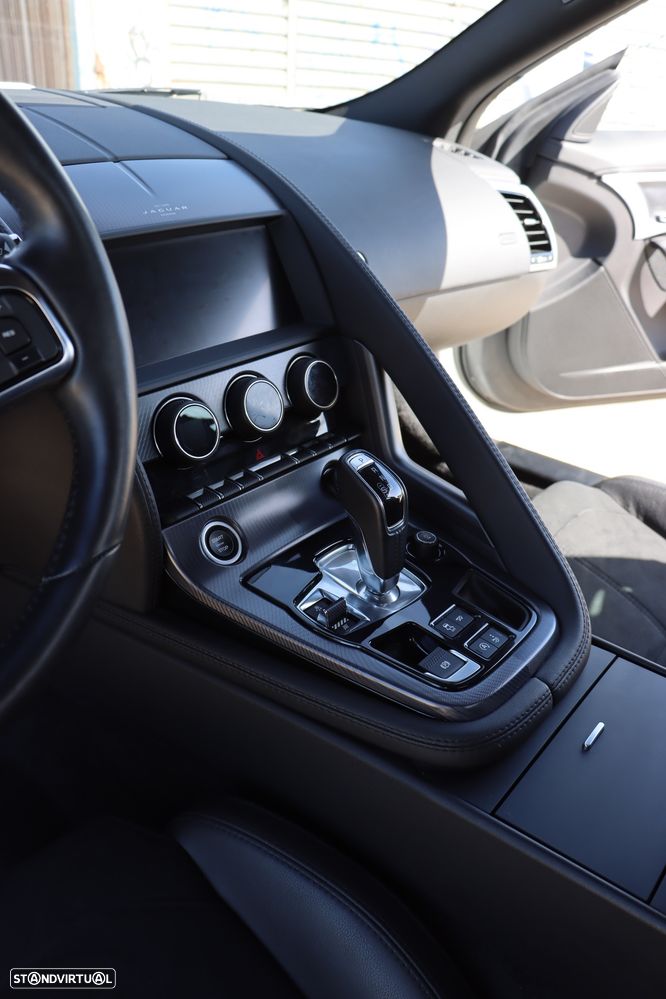 Jaguar F-Type 2.0 i4 R-Dynamic - 31