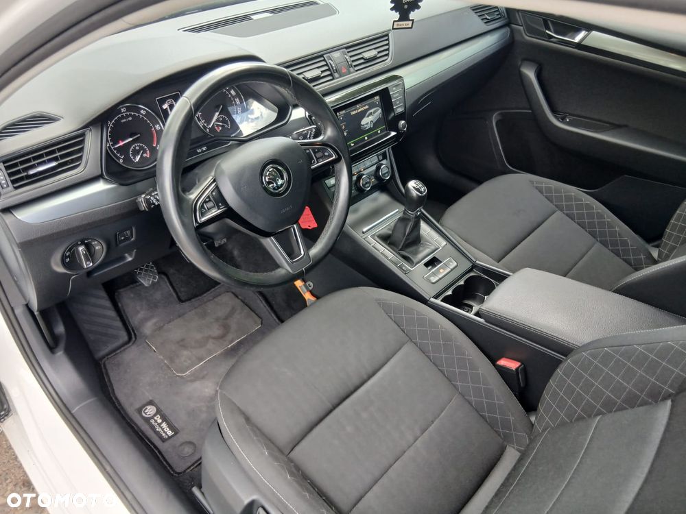 Skoda Superb 1.6 TDI Style - 3