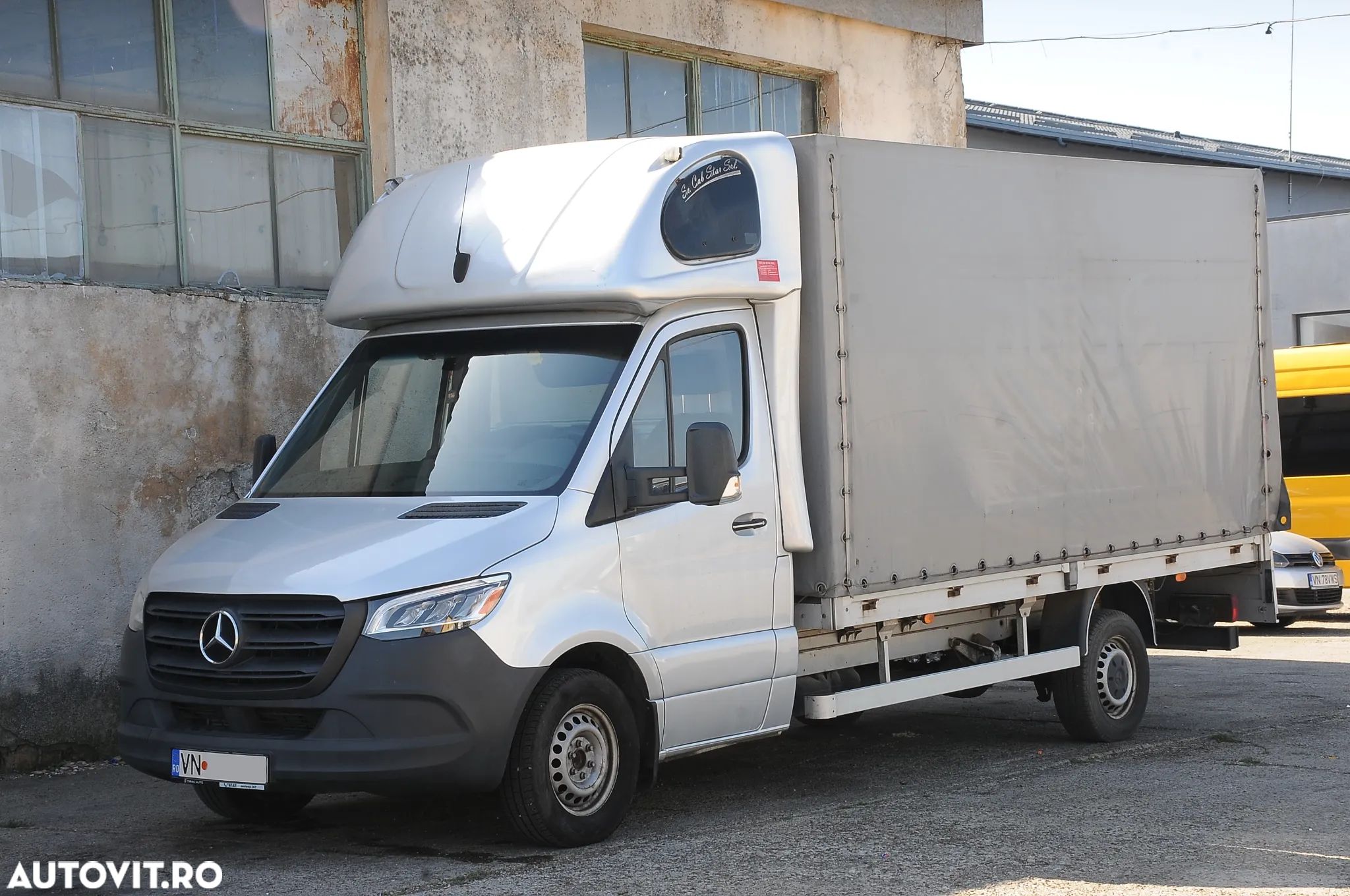 Mercedes-Benz Sprinter - 1