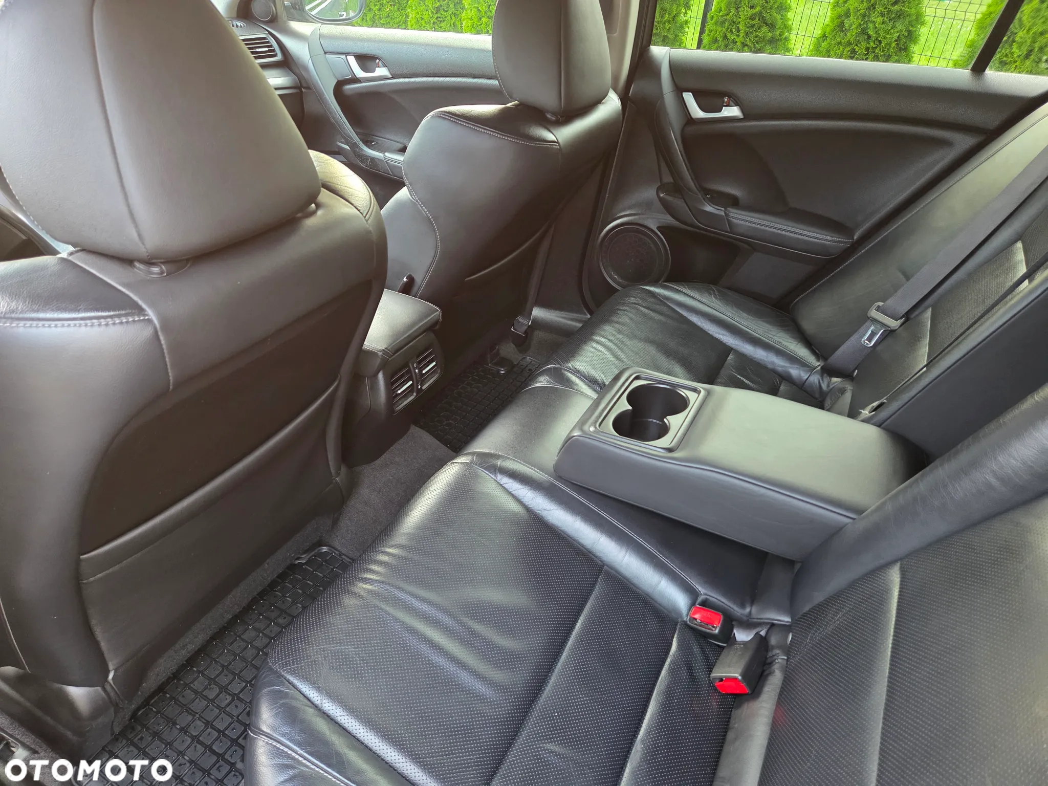 Honda Accord 2.0 Executive - 16