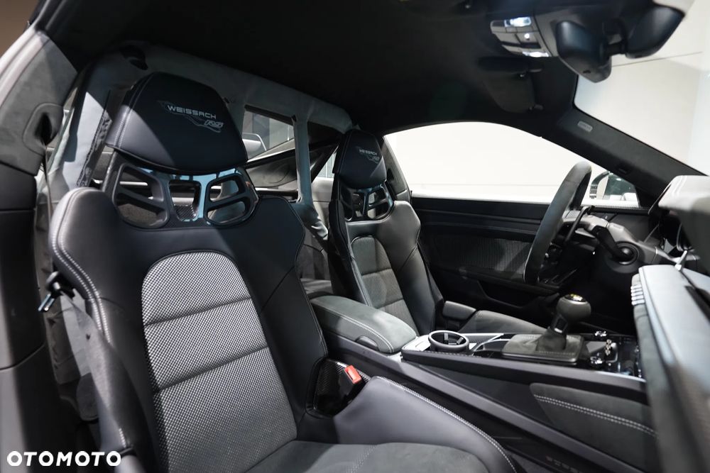 Porsche 911 GT3 RS - 10