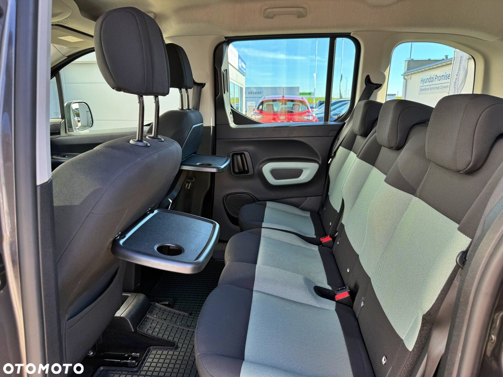 Citroën Berlingo M 1.2 PureTech Feel S&S - 23