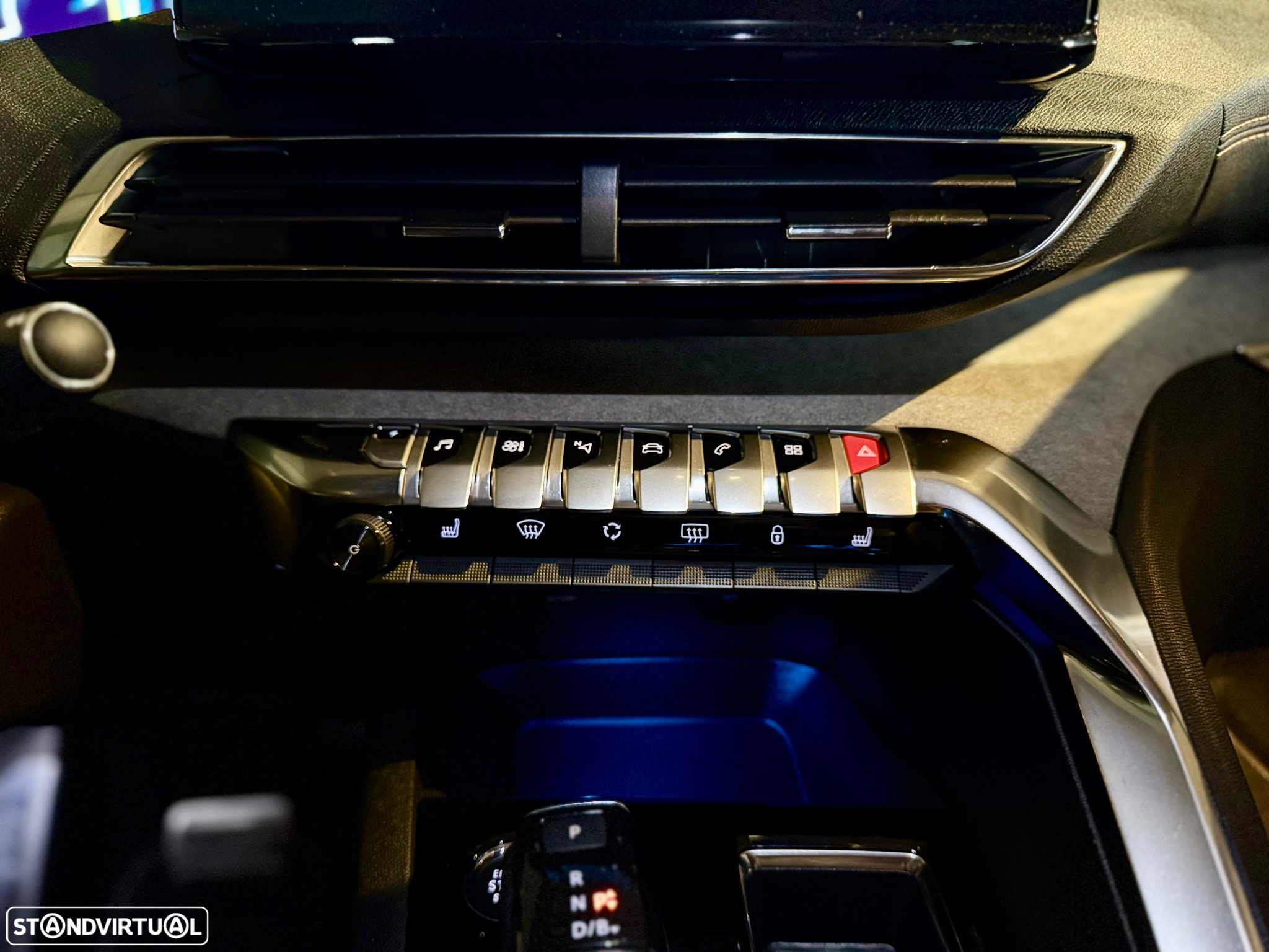 Peugeot 3008 1.6 Hybrid GT Pack e-EAT8 - 26