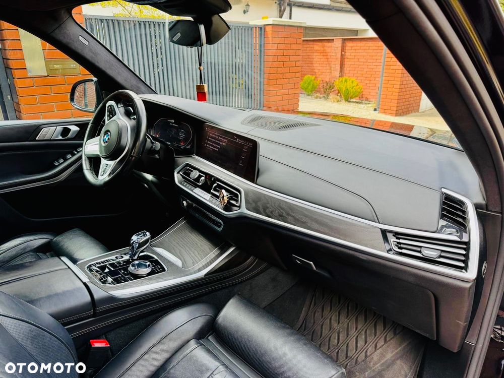 BMW X7 - 10