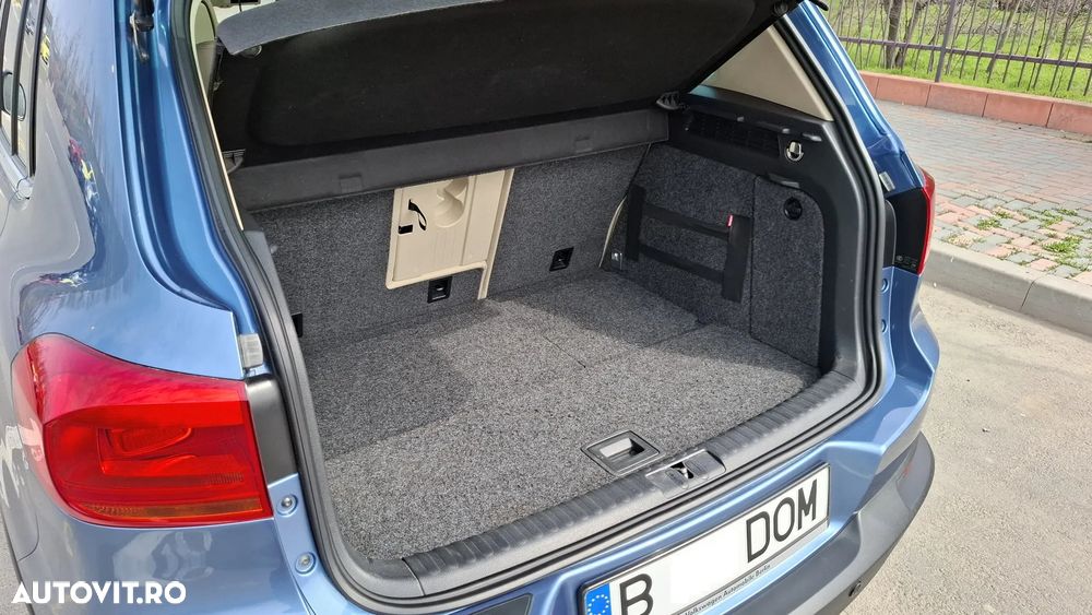 Volkswagen Tiguan 2.0 TDI DPF 4Motion BlueMotion Technology Sport & Style - 13