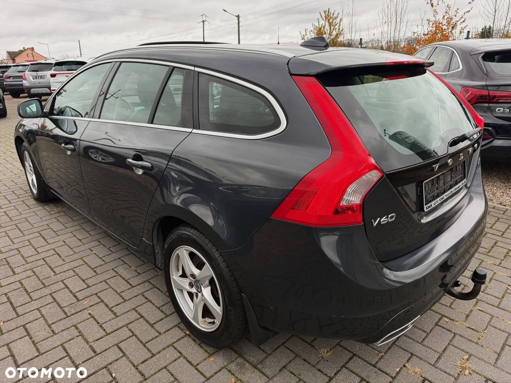 Volvo V60 D4 Geartronic Summum - 6