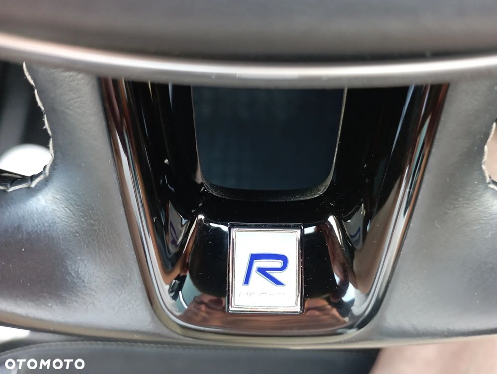 Volvo XC 60 D5 AWD R-Design - 17
