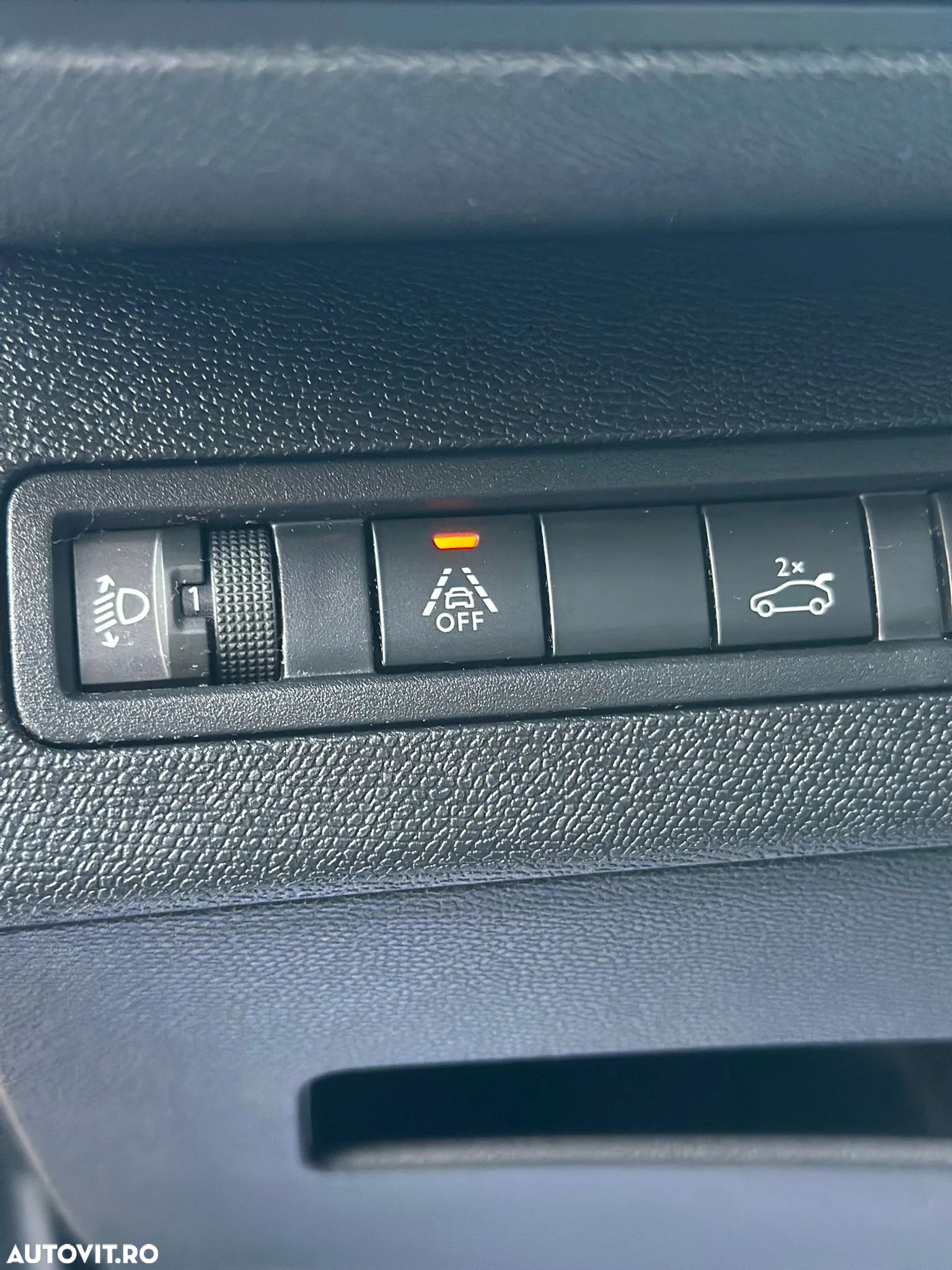 Peugeot 3008 BlueHDi 130 Stop & Start EAT8 Allure Business-Paket - 18