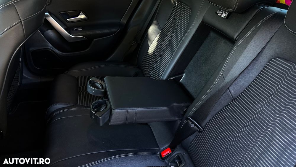 Mercedes-Benz CLA 200 - 12