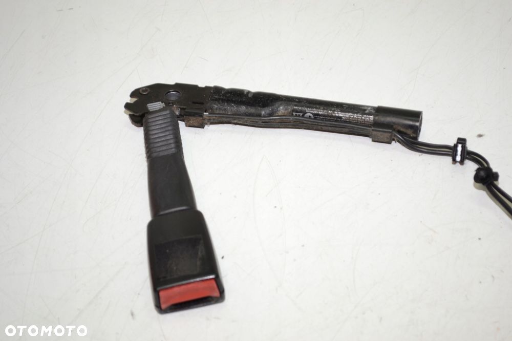 BMW E90 E91 NAPINACZ PASA PRAWY PRZÓD 7126296 - 2