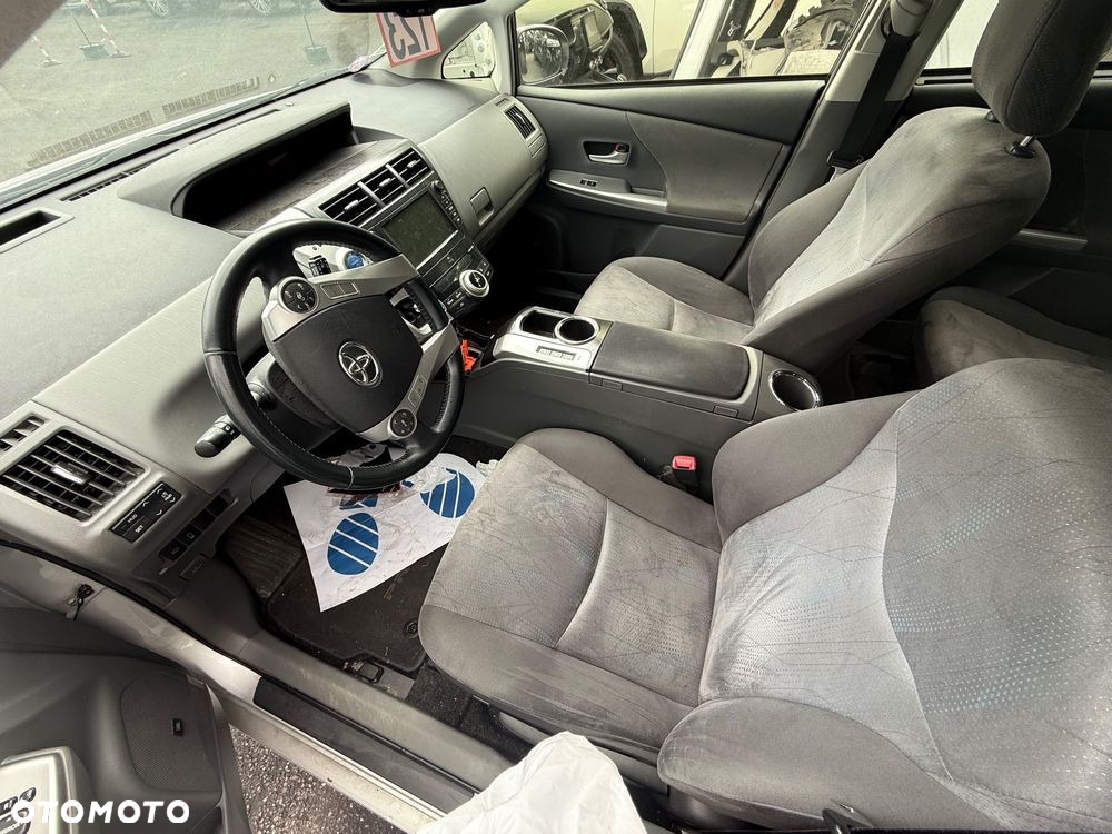 Toyota Prius+ (Hybrid) Executive - 9
