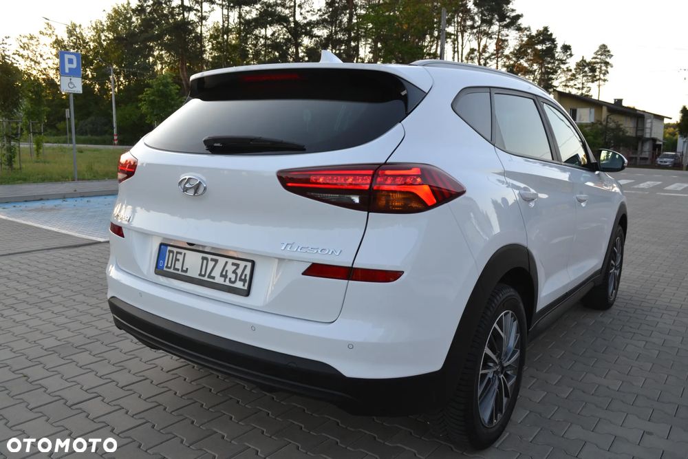 Hyundai Tucson blue 1.6 GDi 2WD Navi - 33
