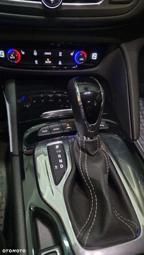 Opel Insignia 2.0 T 4x4 Elite S&S - 27