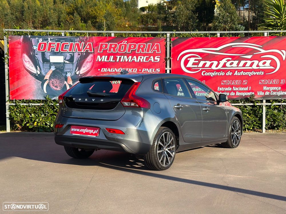 Volvo V40 2.0 D2 Momentum - 8