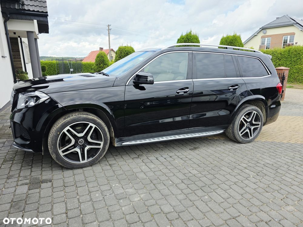 Mercedes-Benz GLS - 3