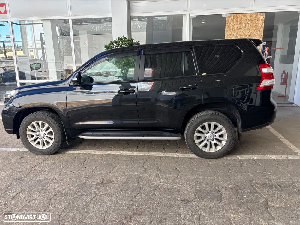 Toyota Land Cruiser Prado - 2