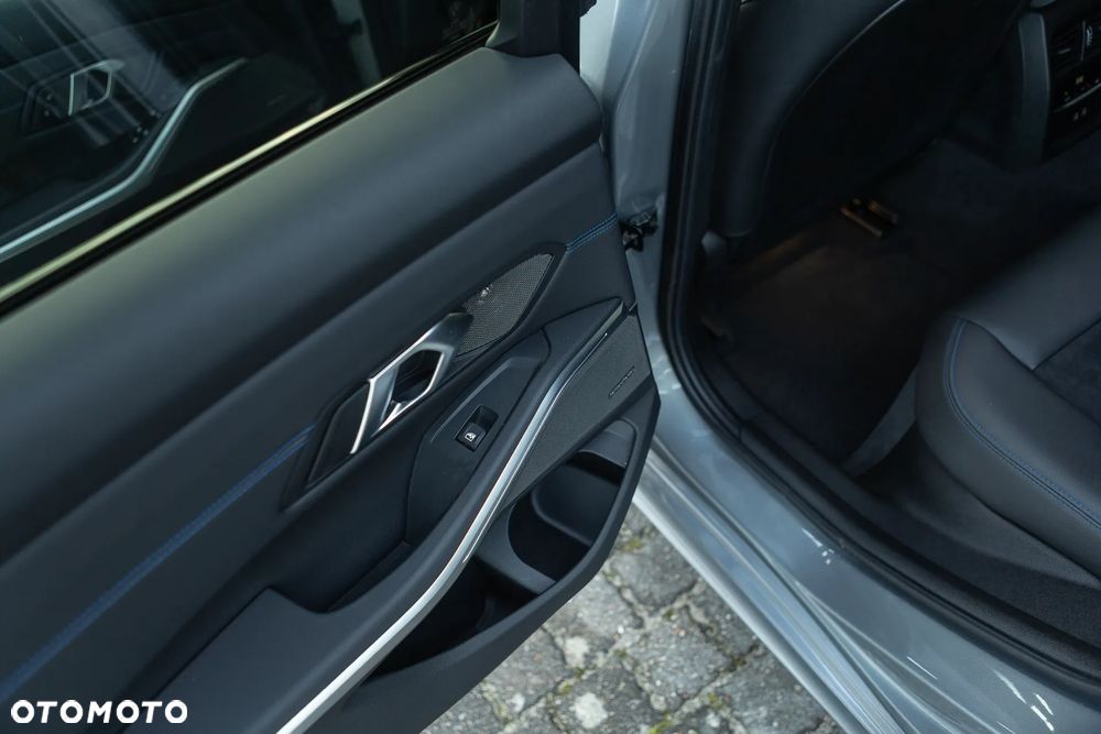 BMW Seria 3 318d Edition M Sport Shadow - 30