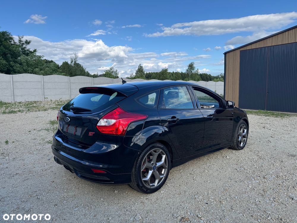 Ford Focus 2.0 EcoBoost ST - 6