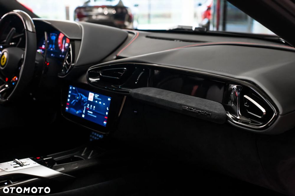 Ferrari 12Cilindri - 11