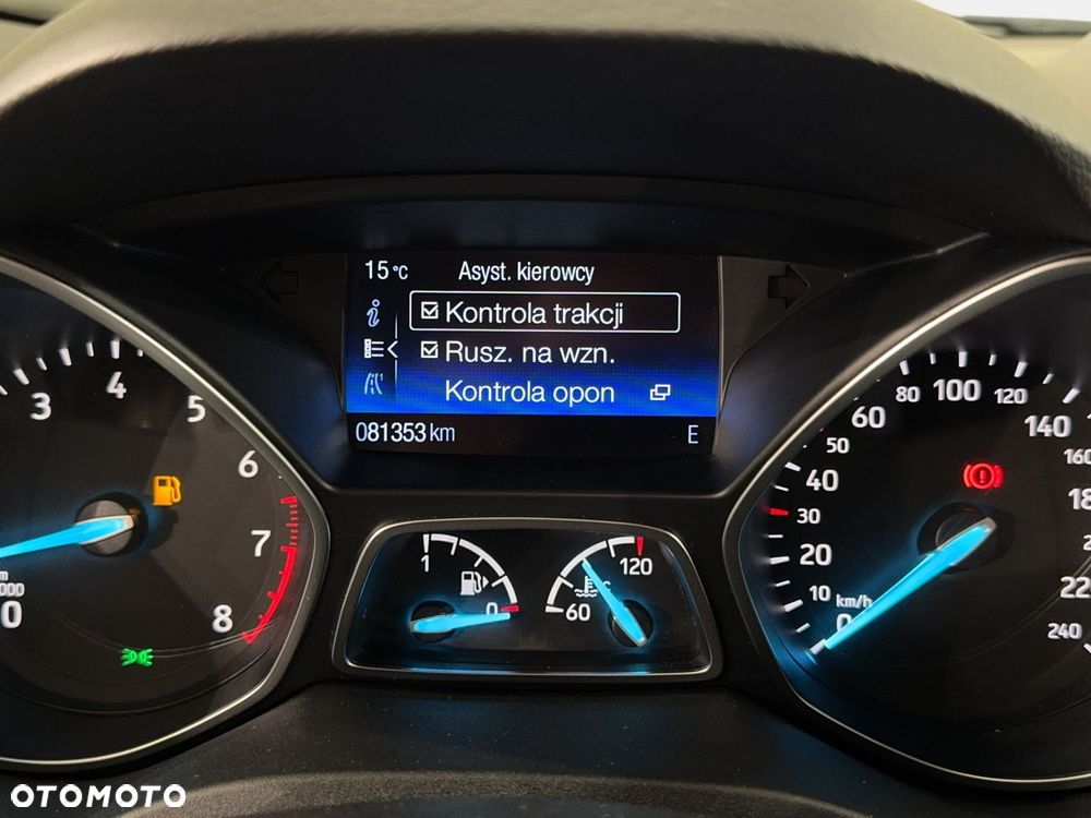 Ford Kuga - 25
