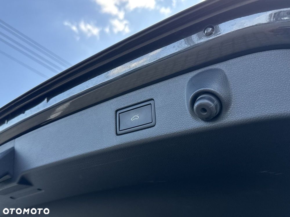 Volkswagen Arteon 2.0 TSI 4Motion R DSG - 37