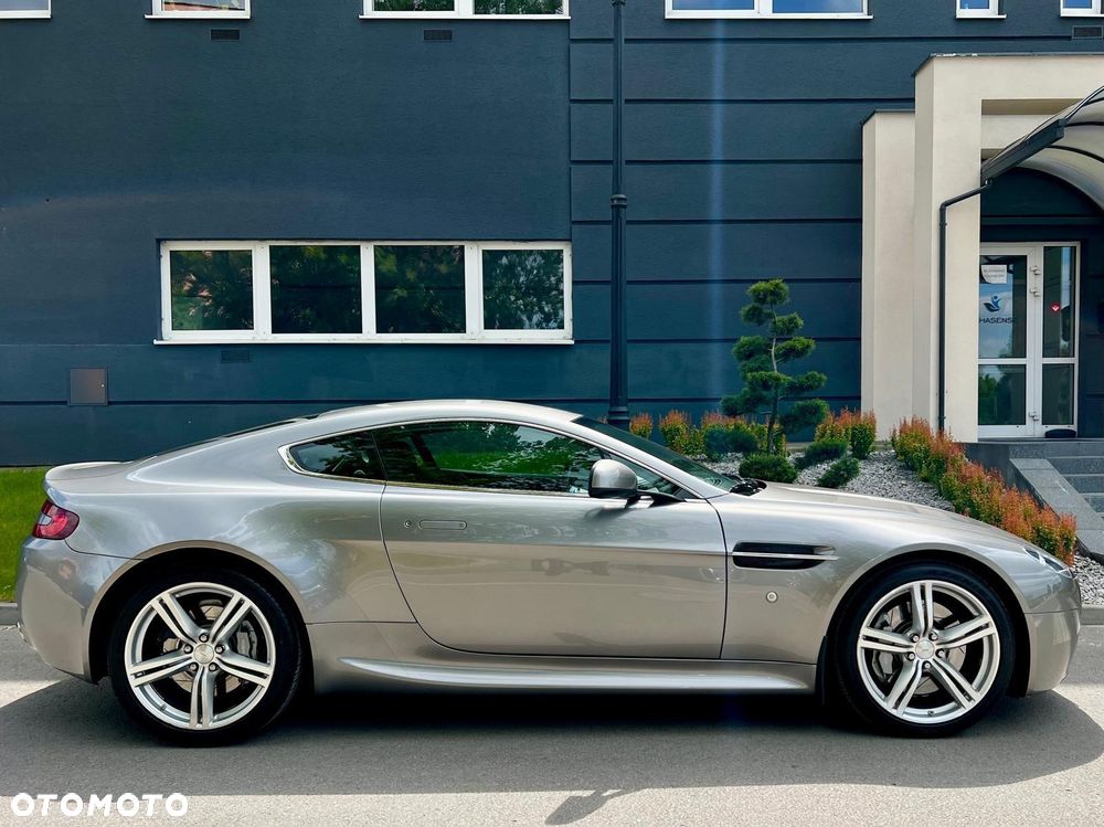 Aston Martin V8 Vantage ver-4-7-sportshift - 26