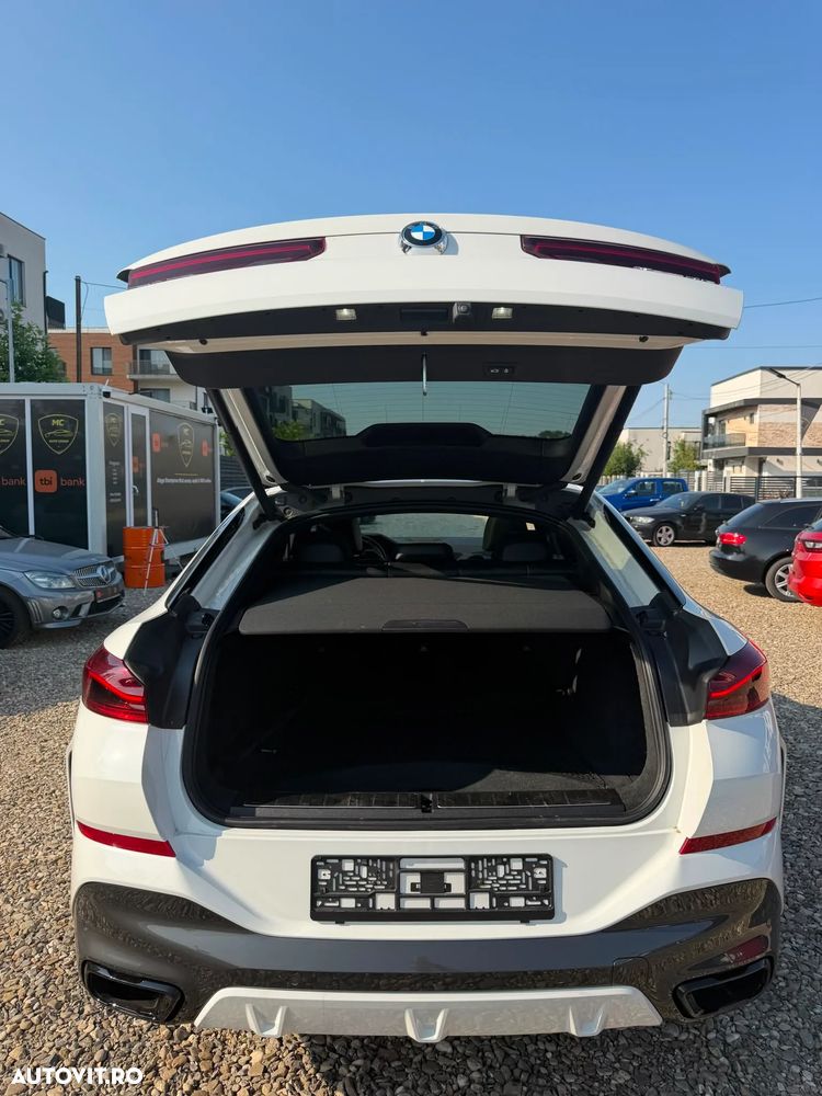 BMW X6 xDrive40i - 17