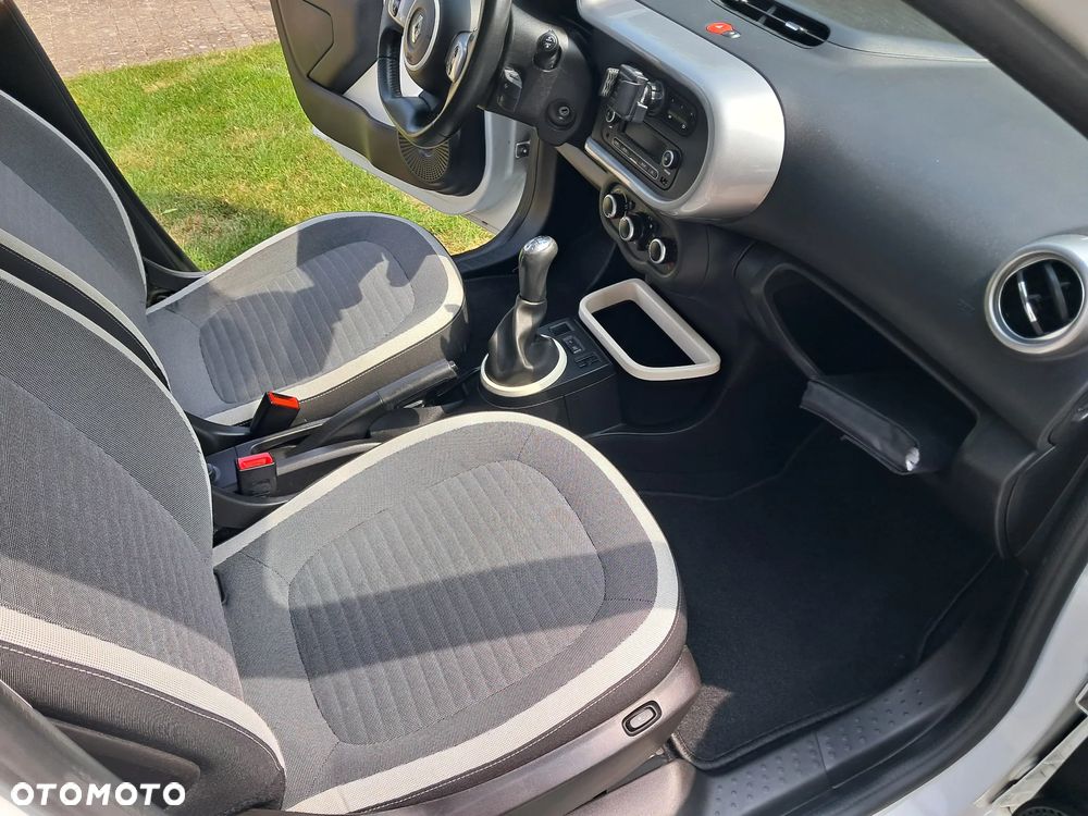 Renault Twingo SCe 70 Start&Stop LIMITED 2018 - 13